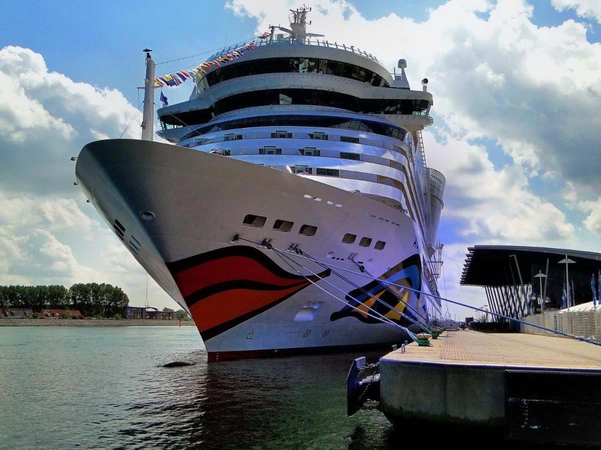 Promenadenblick/Captains-Suite Rostock Exterior foto